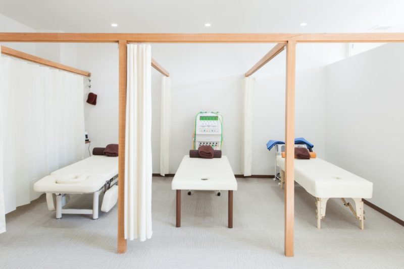 大阪狭山市のよしかわ整骨院の施術室